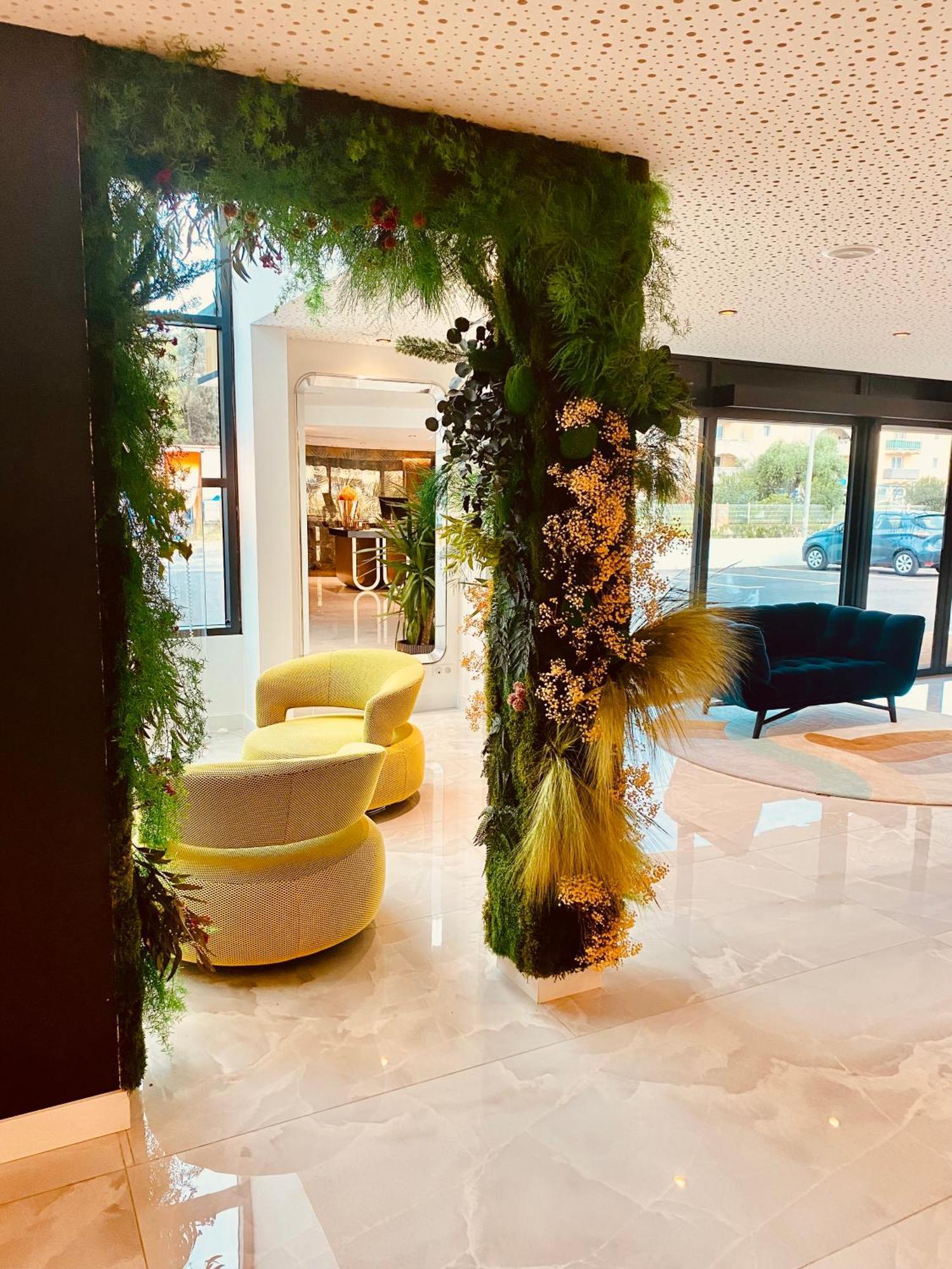 Calvi Hotel Экстерьер фото