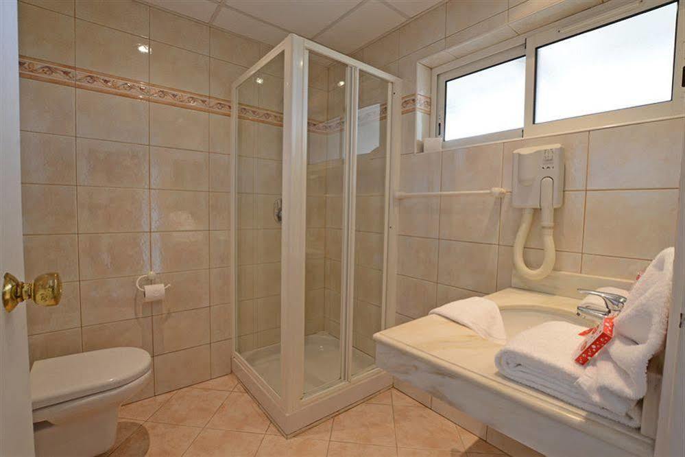 Calvi Hotel Экстерьер фото