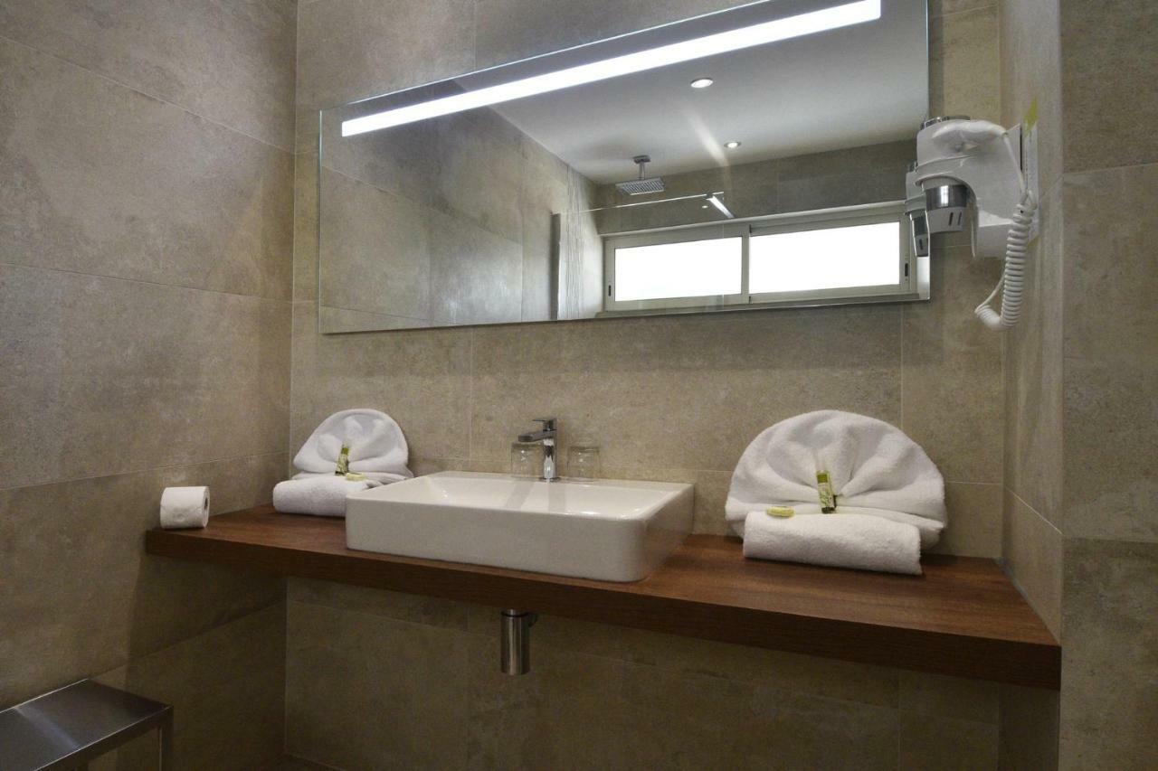 Calvi Hotel Экстерьер фото